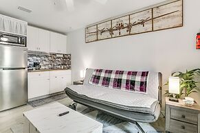 8 Mi to Manatee Park: Cozy Getaway in Lehigh Acres