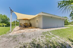8 Mi to Manatee Park: Cozy Getaway in Lehigh Acres