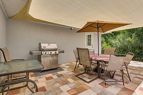 8 Mi to Manatee Park: Cozy Getaway in Lehigh Acres