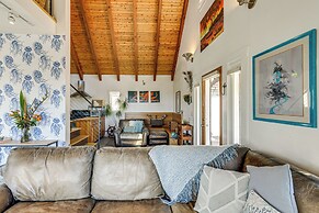 1 Mi to Black Sands Beach: Dreamy Coastal Cottage