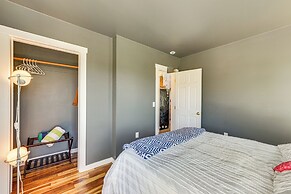 1 Mi to Black Sands Beach: Dreamy Coastal Cottage