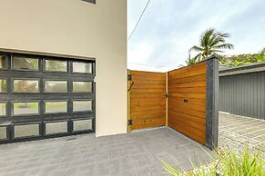 4 Mi to Beach: Chic Condo in Heart of Wilton Drive