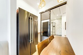 4 Mi to Beach: Chic Condo in Heart of Wilton Drive