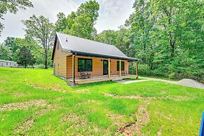 5 Mi to Mammoth Cave: Peaceful Retreat w/ Fire Pit