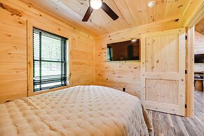 5 Mi to Mammoth Cave: Peaceful Retreat w/ Fire Pit