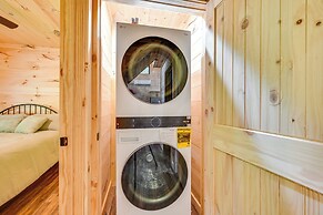 5 Mi to Mammoth Cave: Peaceful Retreat w/ Fire Pit