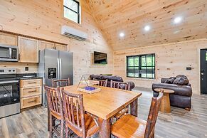 5 Mi to Mammoth Cave: Peaceful Retreat w/ Fire Pit