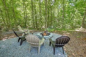 1 Mi to Dale Hollow Lake: Rustic Cabin w/ Deck