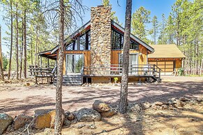5 Mi to Woodland Lake Park: Retreat in Pinetop!