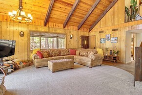 5 Mi to Woodland Lake Park: Retreat in Pinetop!