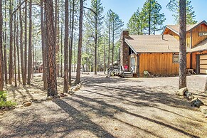 5 Mi to Woodland Lake Park: Retreat in Pinetop!