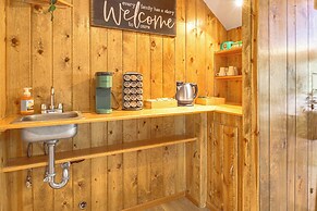 5 Mi to Woodland Lake Park: Retreat in Pinetop!