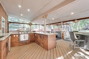 Paddle or Swim in Community Lake: Arnold Retreat!