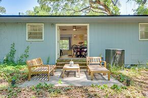 Walk to Lake Munson: Tree-filled Tallahassee Gem!