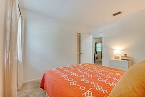 Walk to Lake Munson: Tree-filled Tallahassee Gem!