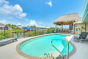 Outdoor Kitchen, Bar & Dock: Port Charlotte Home