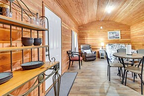 Half-mi to Bull Shoals Lake Access: Angler's Cabin