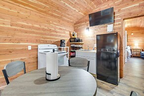 Half-mi to Bull Shoals Lake Access: Angler's Cabin