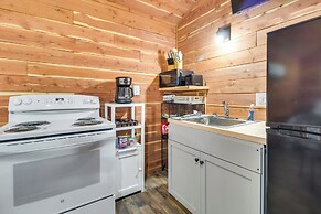 Half-mi to Bull Shoals Lake Access: Angler's Cabin