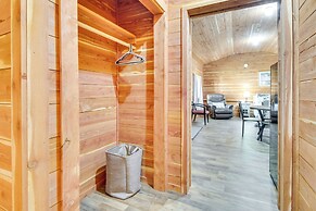 Half-mi to Bull Shoals Lake Access: Angler's Cabin