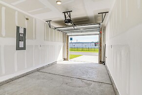 3 Mi to Shore: Family Townhome in Surfside Beach