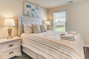 3 Mi to Shore: Family Townhome in Surfside Beach