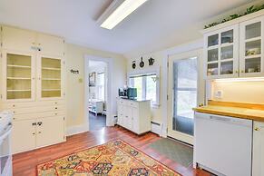 Walk to St Lawrence River: Clayton Apt w/ Porch!
