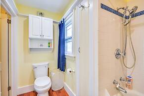 Walk to St Lawrence River: Clayton Apt w/ Porch!