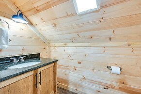 Near Mammoth Cave: Family-friendly Cabin w/ Patio!