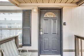 13 Mi to Okc: Edmond Home w/ Pool Access!