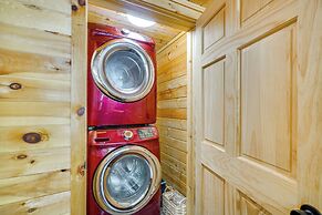 2 Mi to Dtwn: Spacious Gatlinburg Home w/ Hot Tub!