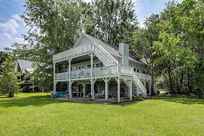 Spacious Riverfront Cottage w/ Dock in Green Pond!