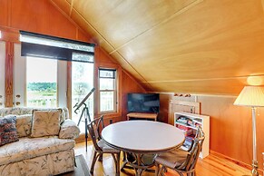 Spacious Riverfront Cottage w/ Dock in Green Pond!