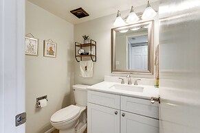 2 Mi to Old Town Scottsdale: Unit w/ Fenced Yard!