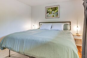 1 Mi to UO Campus - Family Home w/ Pool Table!