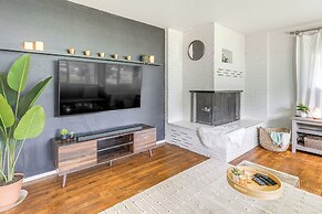 1 Mi to UO Campus - Family Home w/ Pool Table!