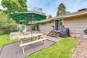 1 Mi to UO Campus - Family Home w/ Pool Table!