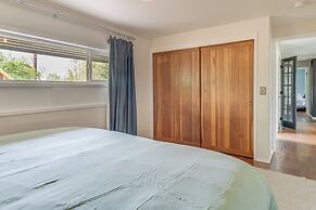 1 Mi to UO Campus - Family Home w/ Pool Table!