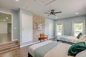 1 Mi to Lake Whitney: Morgan Home w/ Deck!