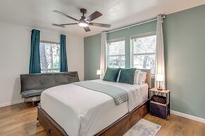 1 Mi to Lake Whitney: Morgan Home w/ Deck!