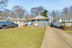8 Mi to Dtwn Cleveland: Quiet Home w/ Fenced Yard