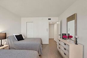 Luxury Beachfront Retreat in Longboat Key