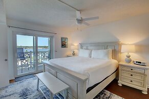 560 El Matador 2 Bedroom Condo