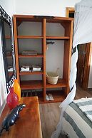 Moyoni Africa Lodge & Tours