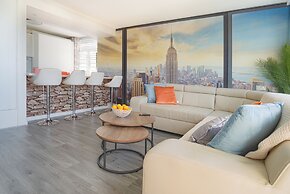 Central Brighton 1-bedroom Flat Modern & Bright Walk to Beach Sleeps 2