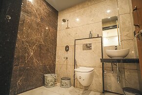 Bhopal Inn by Ten On Ten Stays