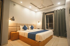 Bhopal Inn by Ten On Ten Stays