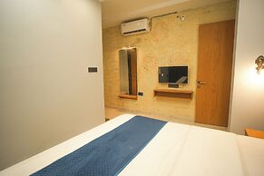 Bhopal Inn by Ten On Ten Stays