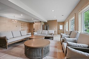 Sand Bar Resort in Suring
