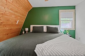 Sand Bar Resort in Suring